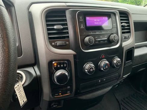Used 2018 RAM 1500 Express AWD/4WD image 26