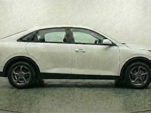 Used 2025 Kia K4 LXS image 11