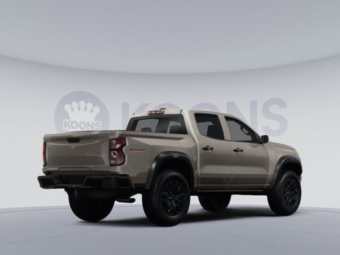 Used 2023 Chevrolet Colorado Trail Boss w/ LPO, Dark Essentials Package AWD/4WD image 4