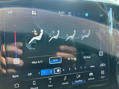 Certified 2022 RAM 1500 Big Horn w/ Back Country Package AWD/4WD image 25