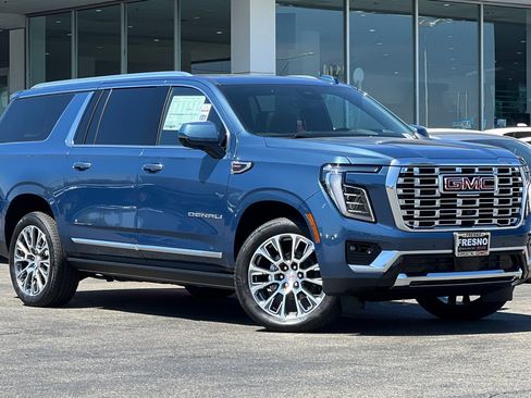 New 2026 GMC Yukon XL Denali image 2