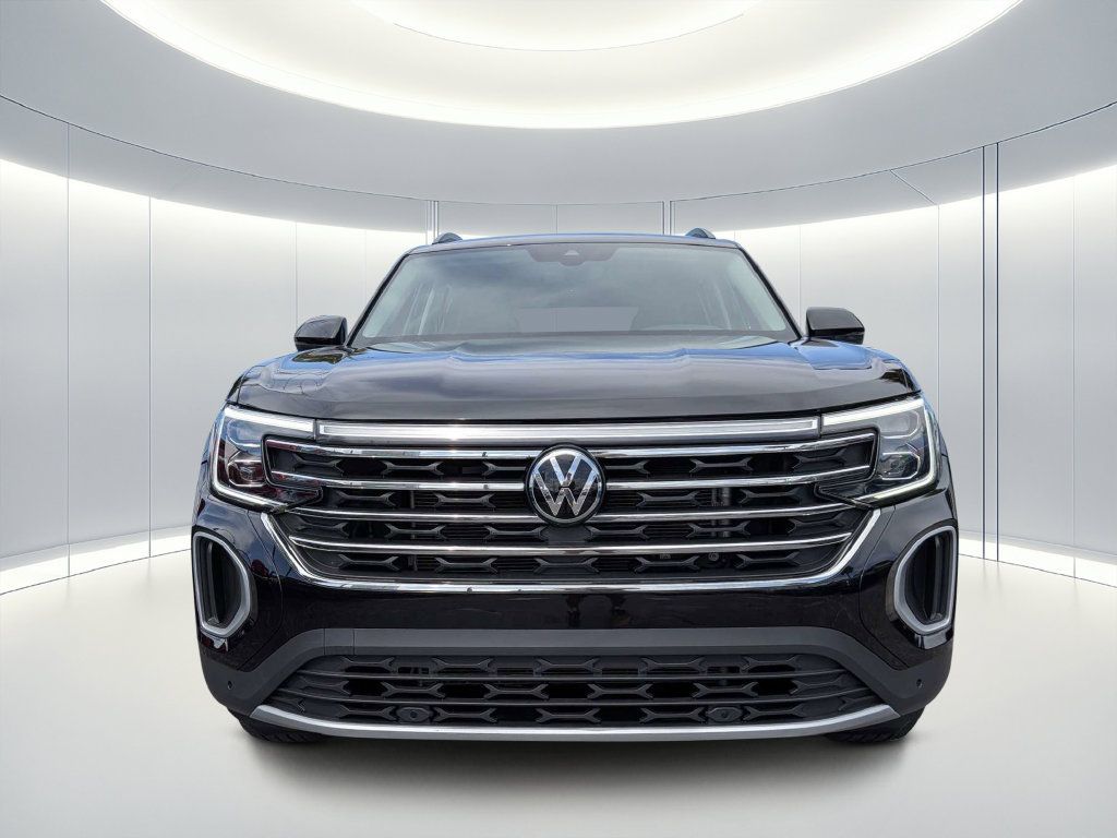 Used 2025 Volkswagen Atlas SE FWD image 9