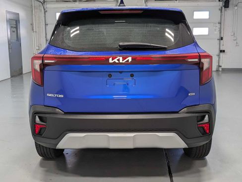 Certified 2024 Kia Seltos LX AWD/4WD image 9