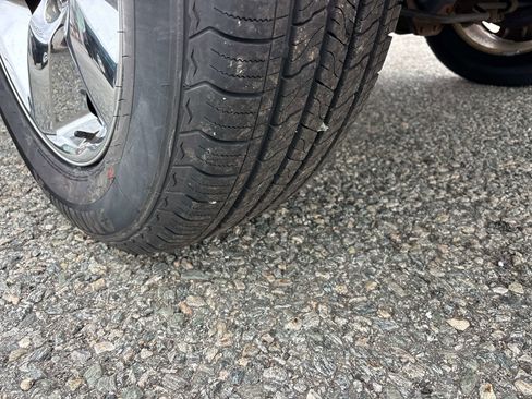 Used 2018 RAM 1500 Express w/ Express Value Package image 9