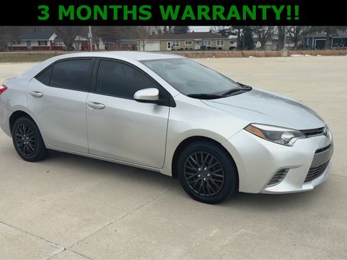Used 2016 Toyota Corolla LE image 2