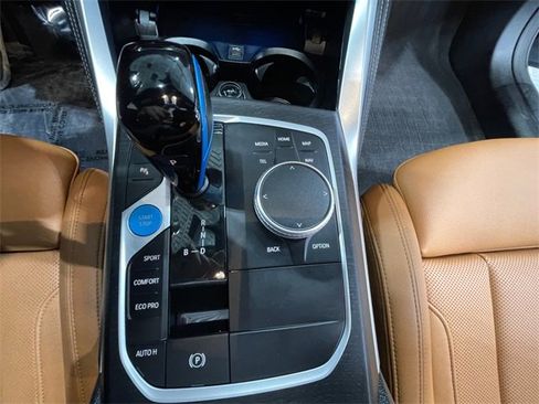 Used 2023 BMW i4 eDrive40 w/ M Sport Package image 23