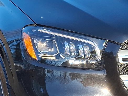 Used 2021 Mercedes-Benz GLS 580 GLS 580 image 9