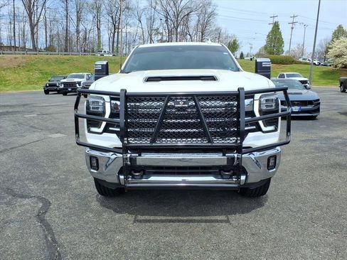 Used 2024 Chevrolet Silverado 2500 LTZ w/ LTZ Convenience Package image 9