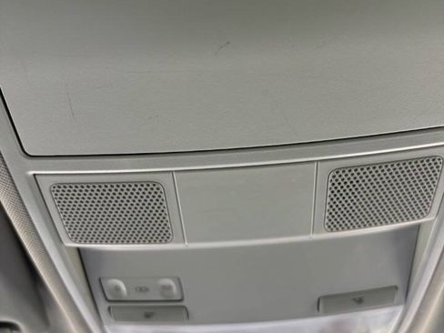 Used 2017 Volkswagen Tiguan Limited w/ Alloy Wheels Package FWD image 21