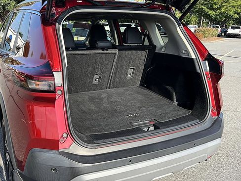 Certified 2023 Nissan Rogue SV w/ SV Premium B Package FWD image 15