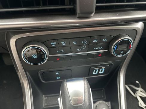 Used 2020 Ford EcoSport SE FWD image 11