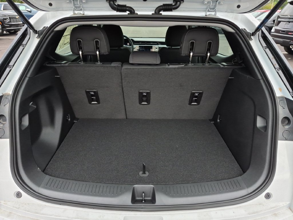 New 2027 Chevrolet Bolt LT FWD image 25