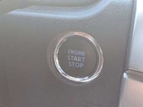 Used 2023 Toyota 4Runner SR5 Premium image 9