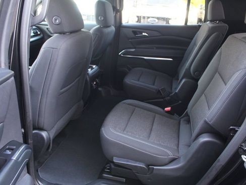 Used 2025 Chevrolet Traverse LT w/ Driver Confidence Package FWD image 26