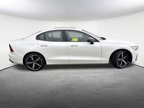 Used 2024 Volvo S60 B5 Plus AWD/4WD image 15