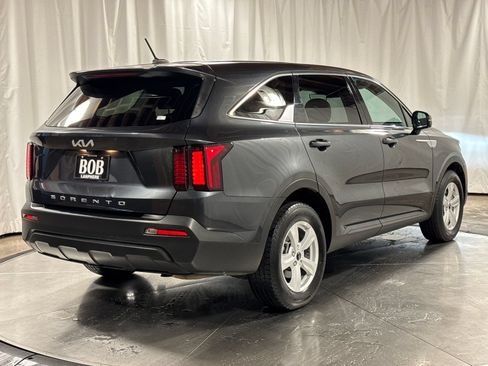 Used 2022 Kia Sorento LX FWD image 10