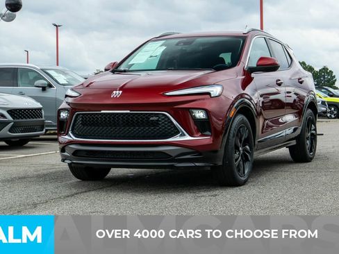 Used 2024 Buick Encore GX Sport Touring image 3