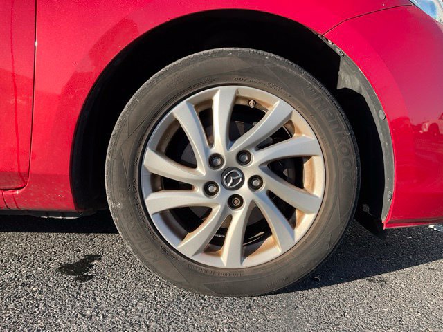 Used 2013 MAZDA MAZDA3 i Touring w/ Preferred Equipment Pkg FWD image 9