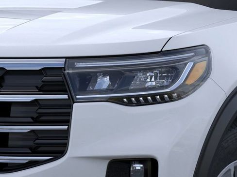 New 2026 Ford Explorer Active RWD image 21