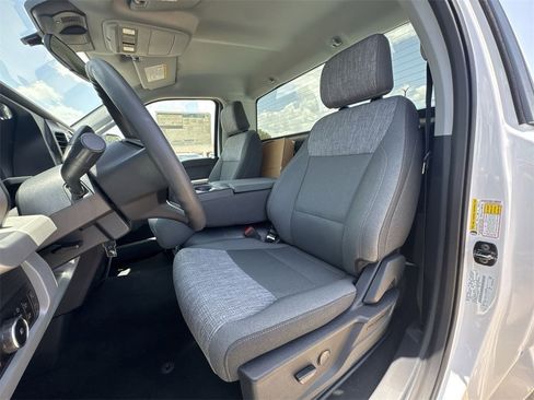 New 2025 Ford F350 XLT w/ FX4 Off-Road Package image 12