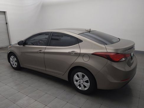 Used 2016 Hyundai Elantra SE FWD image 3
