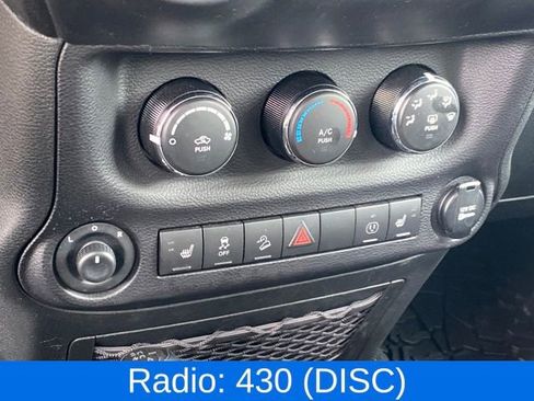 Used 2017 Jeep Wrangler Unlimited Sahara image 10