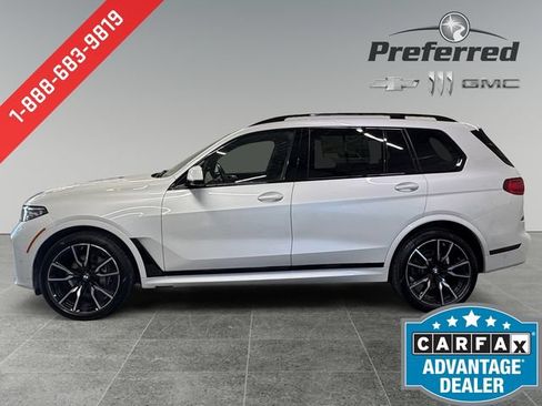 Used 2022 BMW X7 xDrive40i w/ M Sport Package AWD/4WD image 10