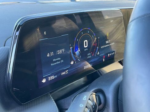 Used 2025 Chevrolet Equinox LT image 39