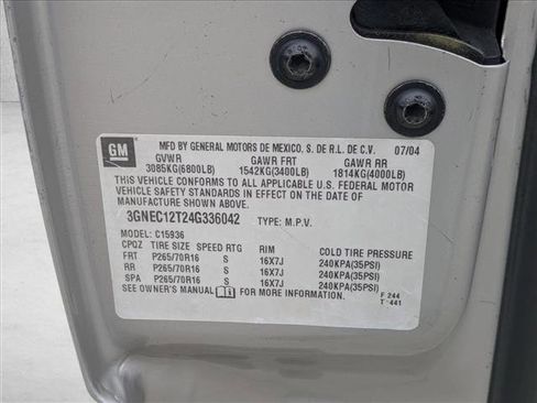 Used 2004 Chevrolet Avalanche 2WD image 25