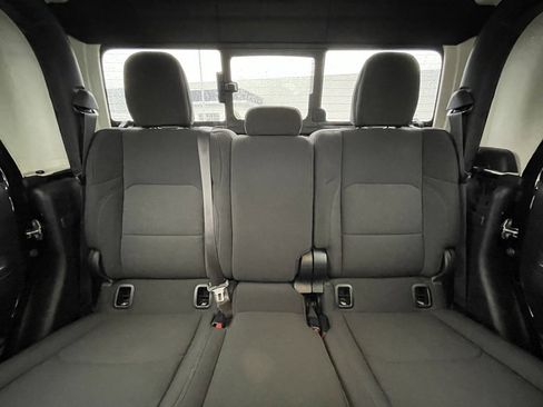 Used 2023 Jeep Gladiator Sport image 29