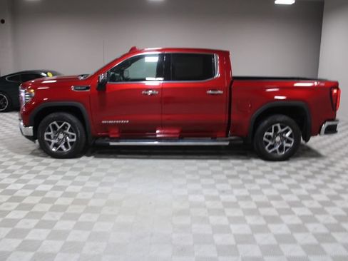 Used 2024 GMC Sierra 1500 SLT w/ SLT Premium Plus Package AWD/4WD image 8