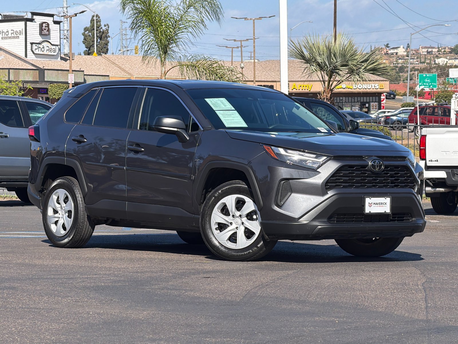 Used 2025 Toyota RAV4 LE AWD/4WD image 8