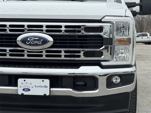 Certified 2024 Ford F250 XLT w/ FX4 Off-Road Package image 9