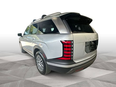 Used 2026 Hyundai Palisade SEL FWD image 6
