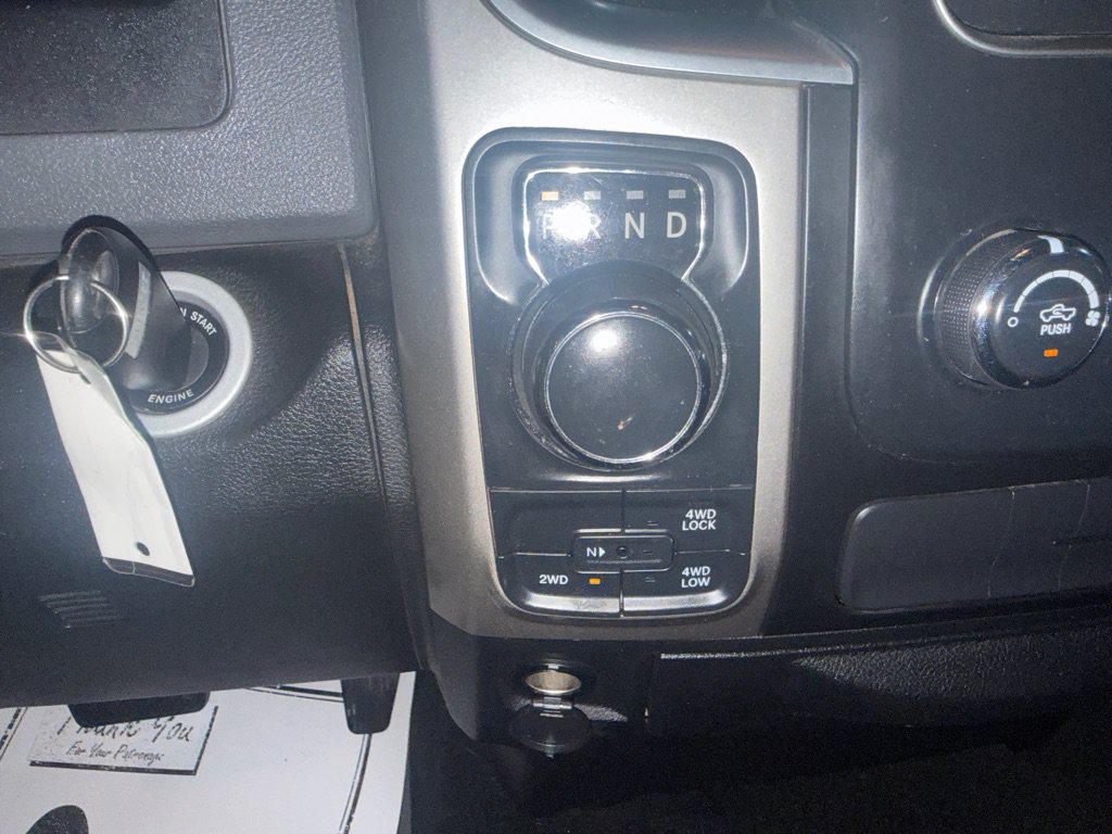 Used 2016 RAM 1500 Classic SLT AWD/4WD image 10