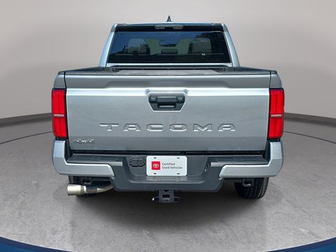 Certified 2024 Toyota Tacoma SR5 AWD/4WD image 6