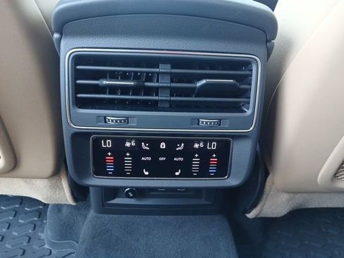Used 2025 Audi Q7 2.0T Premium Plus w/ Premium Plus Package image 14