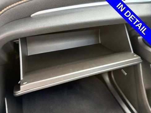 Used 2019 Chevrolet Traverse Premier w/ Driver Confidence II Package FWD image 34