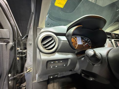 Used 2020 Nissan Versa S image 12