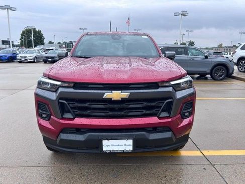 Used 2024 Chevrolet Colorado LT w/ LT Convenience Package III image 7