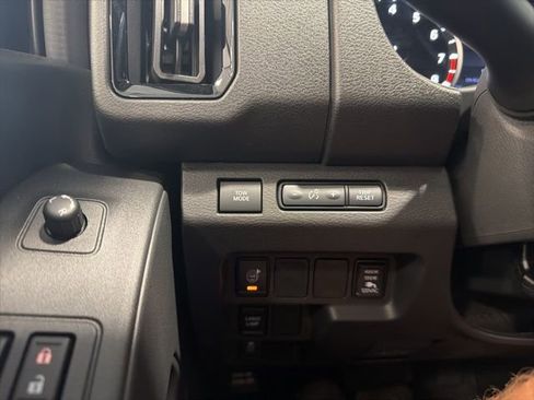New 2026 Nissan Frontier SV AWD/4WD image 25