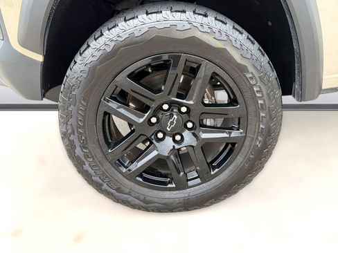 Certified 2024 Chevrolet Colorado Trail Boss w/ Technology Package AWD/4WD image 11