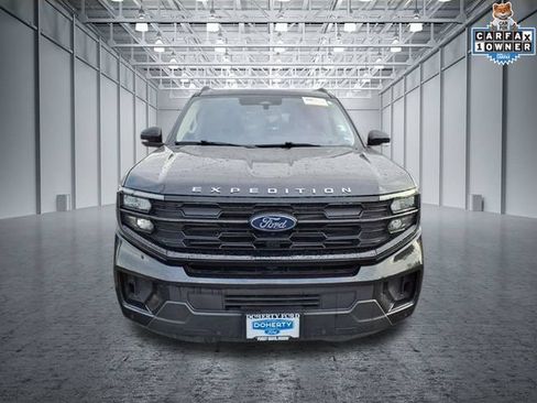 Certified 2025 Ford Expedition Active AWD/4WD image 4