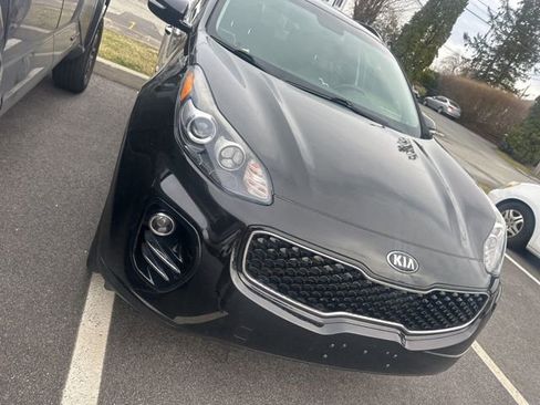 Used 2019 Kia Sportage EX w/ EX Premium Package image 2