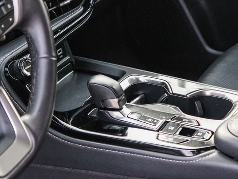 Used 2025 Lexus NX 250 FWD image 23