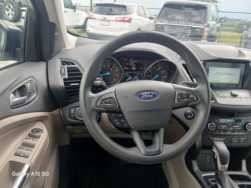 Used 2019 Ford Escape SE FWD image 26
