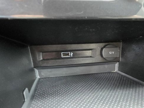 Used 2018 Volkswagen Tiguan S image 20