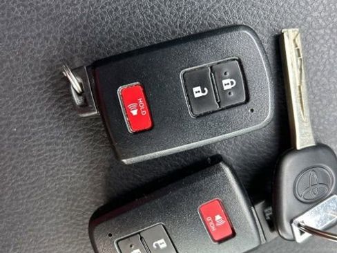 Certified 2023 Toyota Tacoma TRD Sport w/ TRD Premium Sport Package image 24