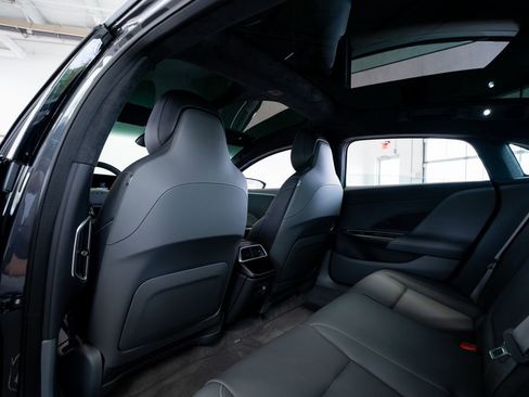 Used 2024 Lucid Air Touring image 42