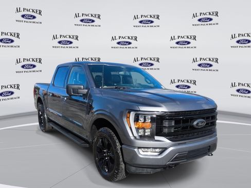 Certified 2022 Ford F150 XLT w/ Equipment Group 302A High image 10